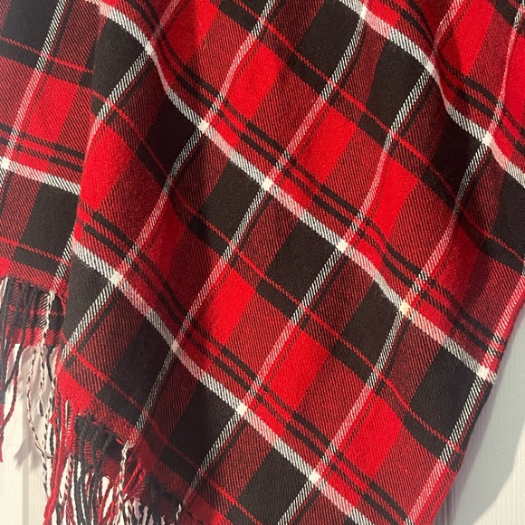 Fashionable Fall Long Wool Scarf - Picture 2 of 6